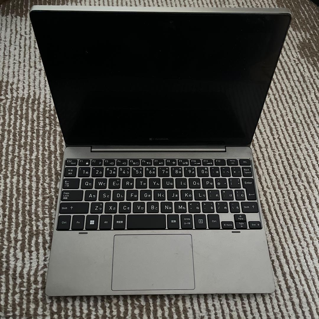 dynabook 2-in-1タブレット 本体