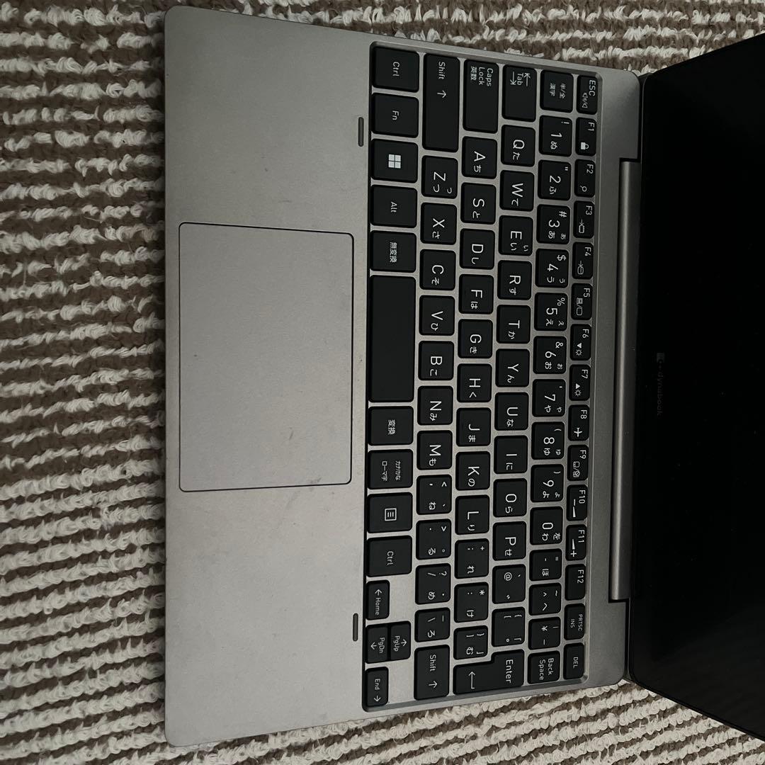dynabook 2-in-1タブレット 本体