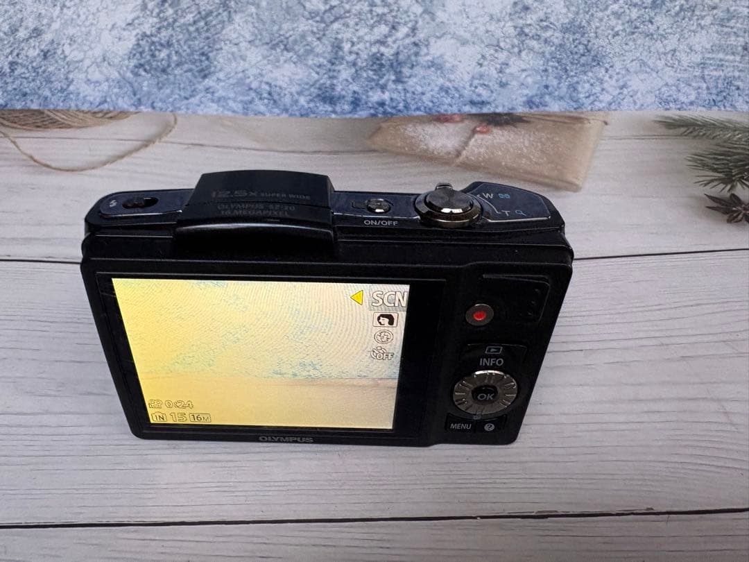 オリンパスのデジタルカメラ、OLYMPUS SZ-20(レ65)