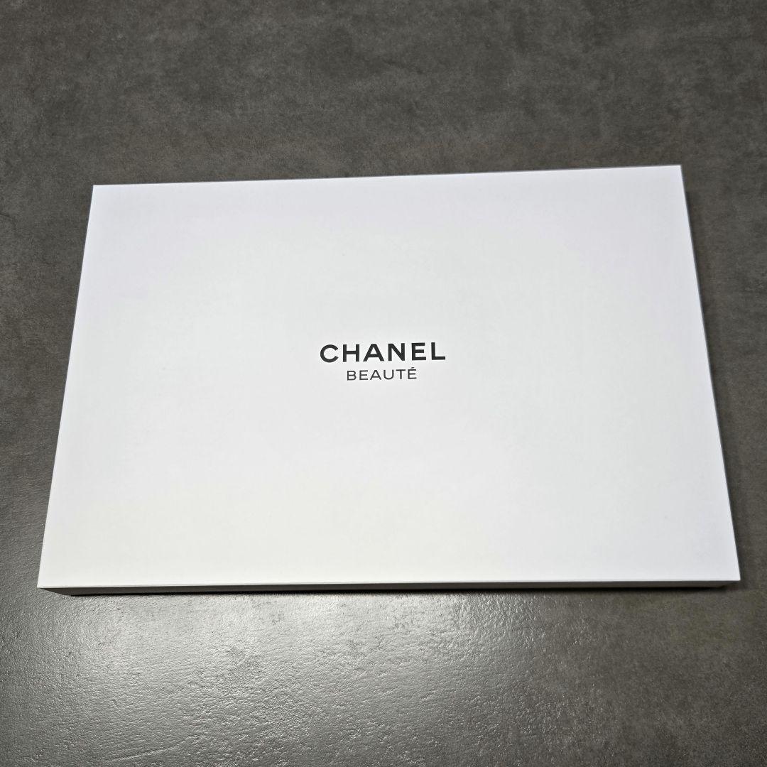 CHANELシャネルビューティーノベルティPCケース パソコンタブレット 箱付き
