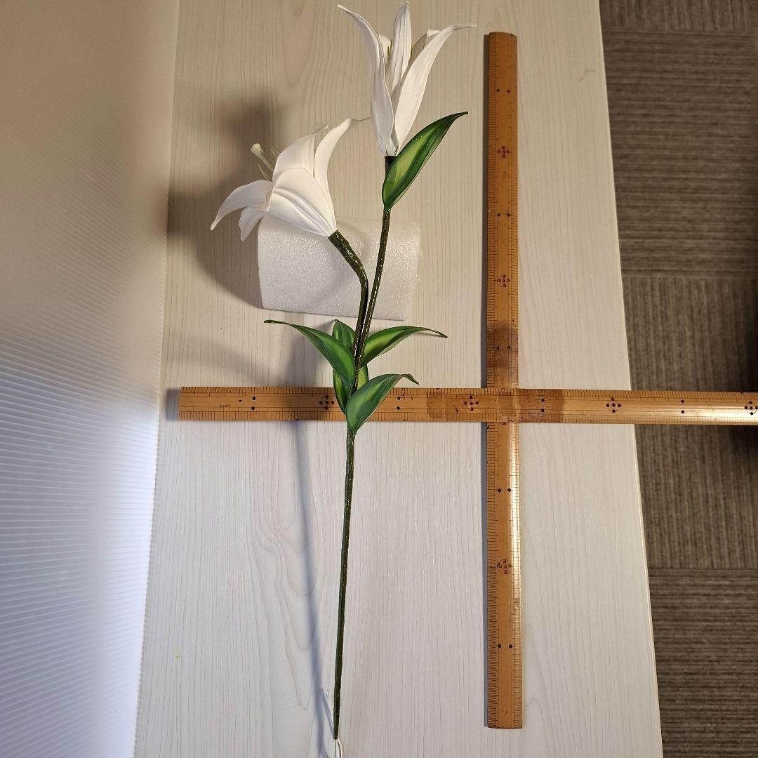 【grAce】 白色のゆりの造花3本(5輪)+3本(3輪)