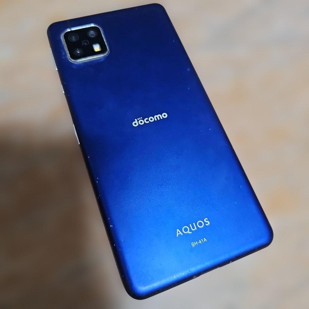 ドコモ限定色ブルー シャープSHARPアクオスAQUOSセンス4 sense4