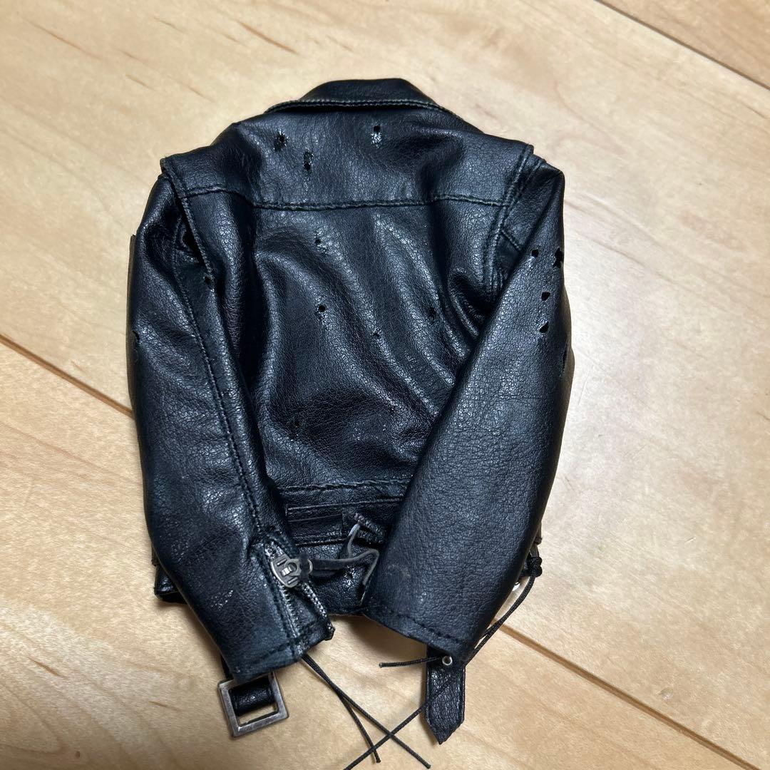 【ホットトイズ】 ターミネーター2フィギュア　Ｔ-８００（バトルダメージ版）