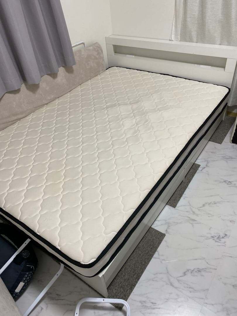 RASIK Rizon ライゾン ホワイト ベッドフレーム ※マットレス付き