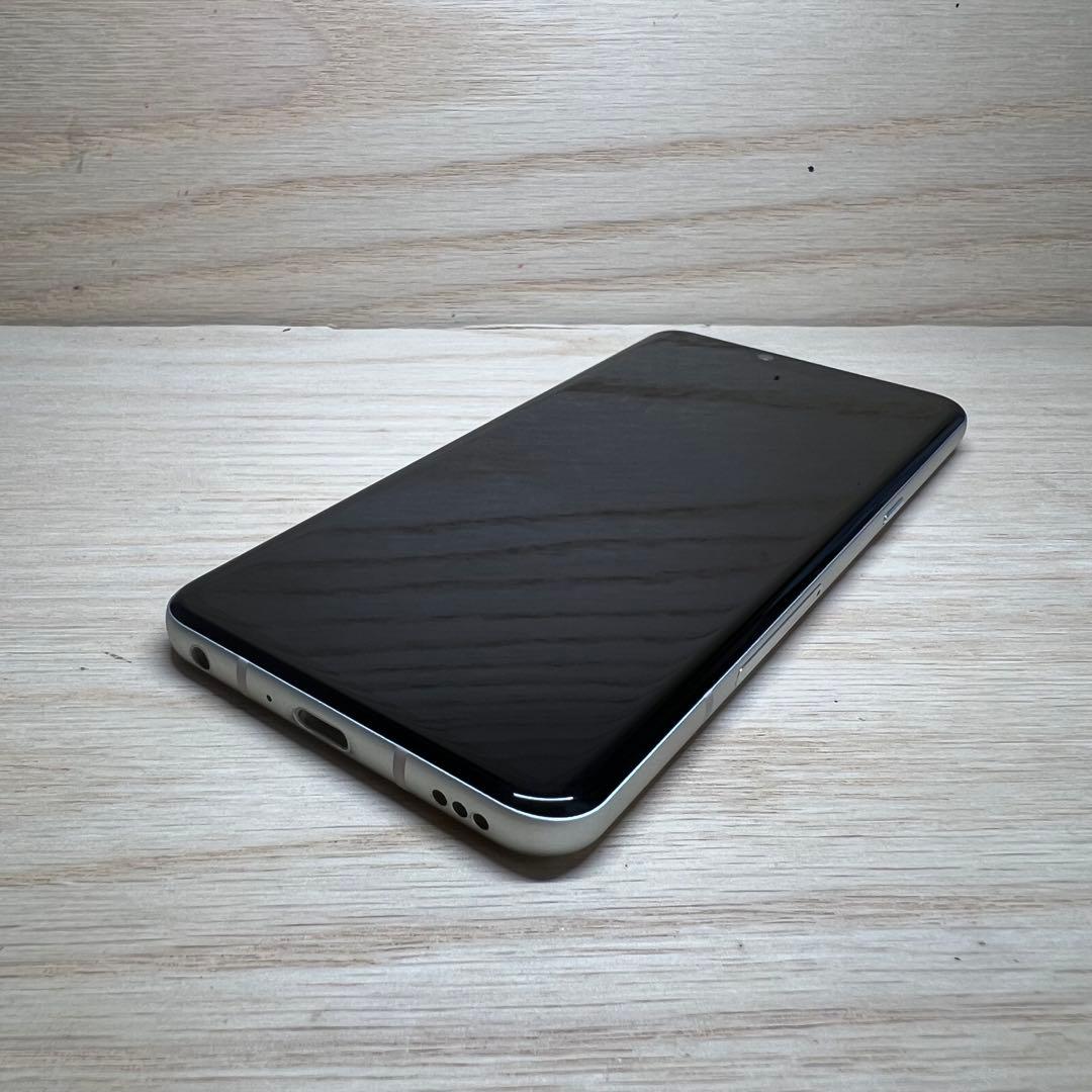 LG style3 L-41A本体 T106