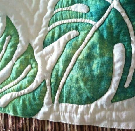 ハワイアンキルト　モンステラ葉刺繍ポシェット