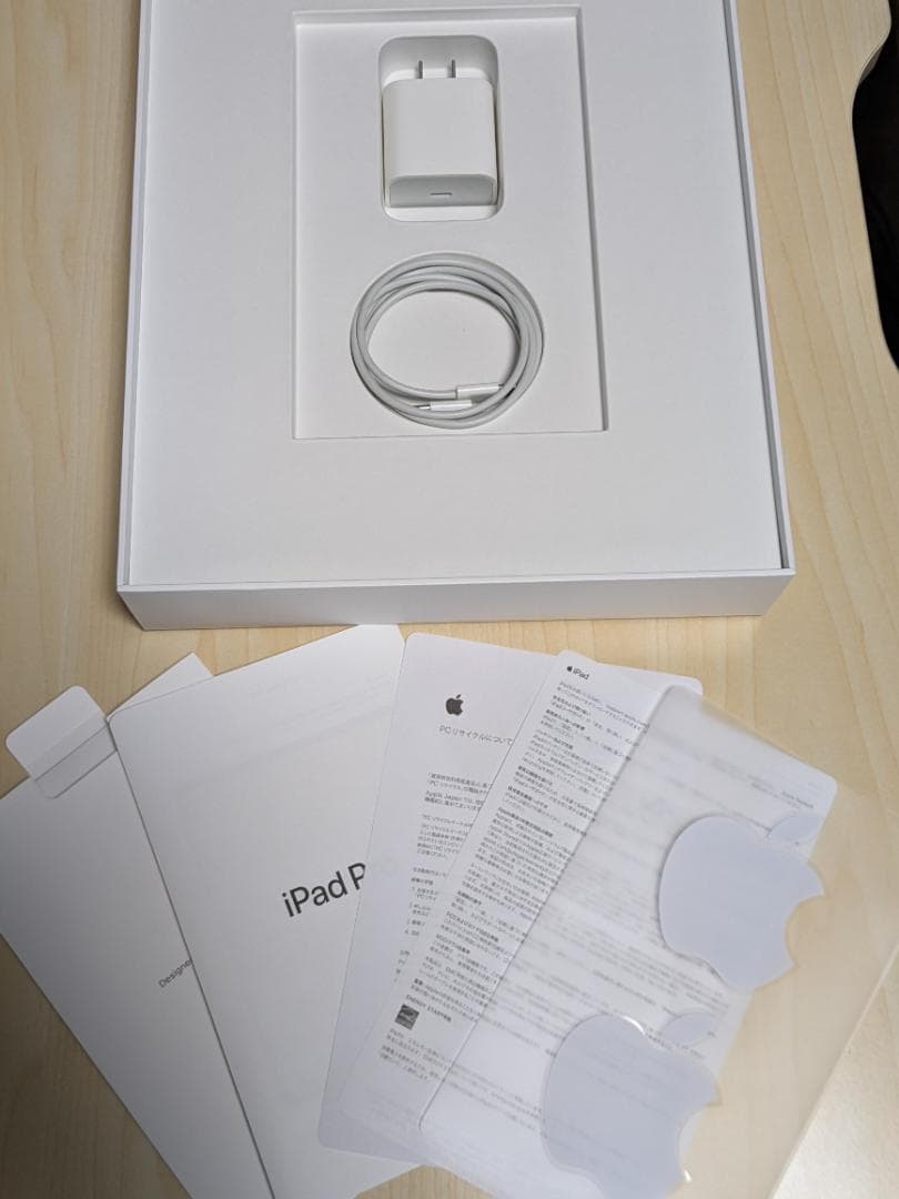 美品　iPad Pro　12.9 　第4世代　 256GB　箱・pencil付