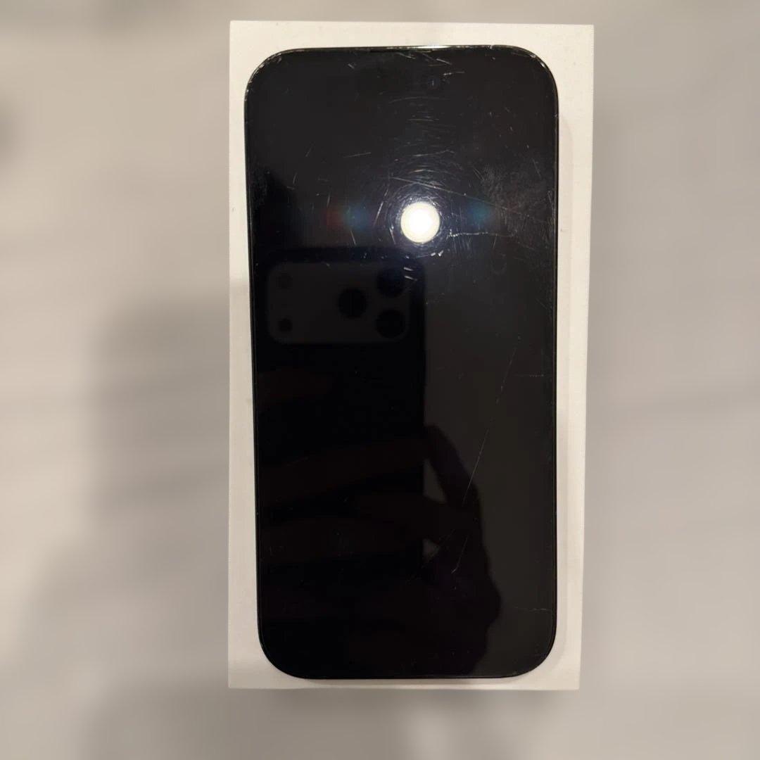 b*b様 IPhone 14 Pro ブラック　128Gb sim フリー