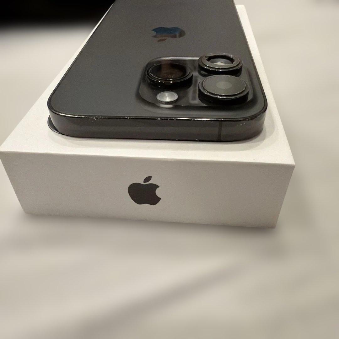 b*b様 IPhone 14 Pro ブラック　128Gb sim フリー