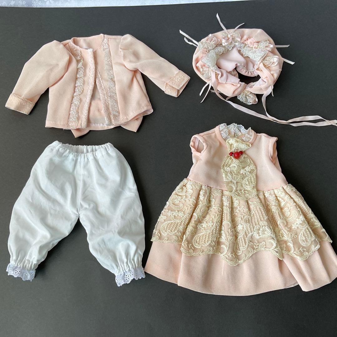 人形用ドレス(豪華なレース付き) 洋人形用洋服とボネセット　和人形にも可愛い服