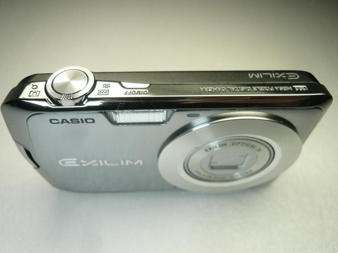 CASIO★EX-Z1⭐️極美品❤️新品バッテリー⭕️実働品❤️クロムメッキ風