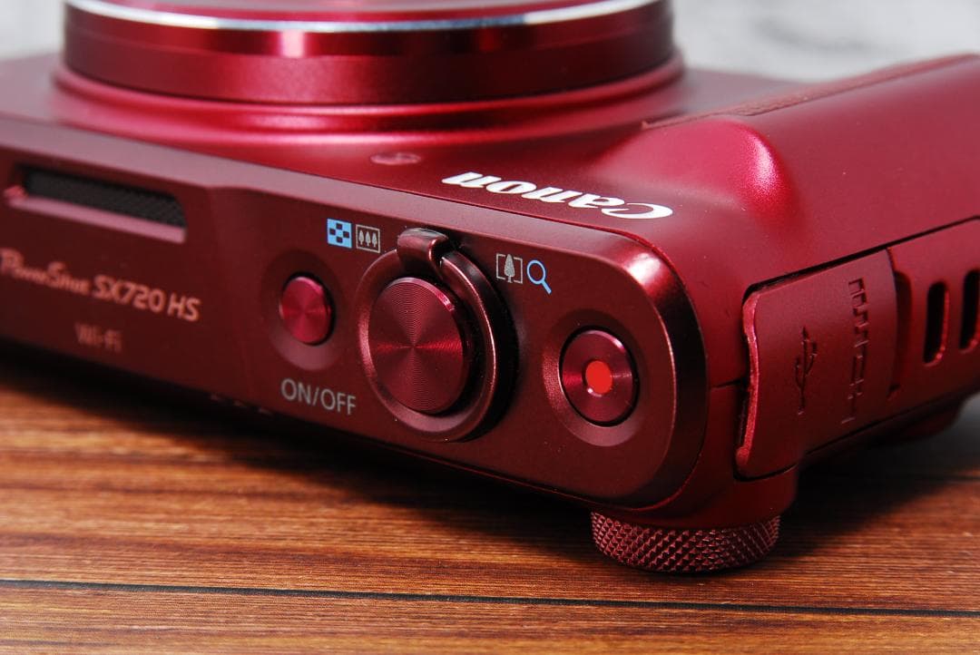 ✨高倍率ズーム 美品✨Canon PowerShot SX720 HS レッド