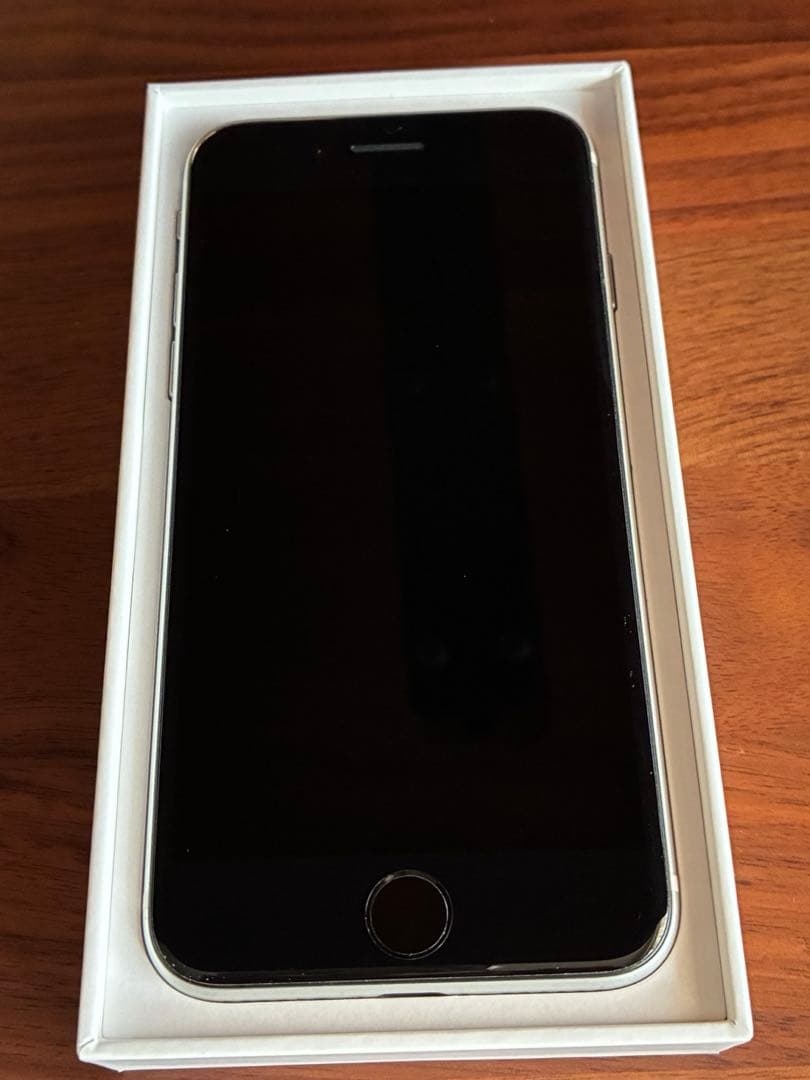 【美品】iPhone SE 第2世代 64GB SIMフリー ホワイト