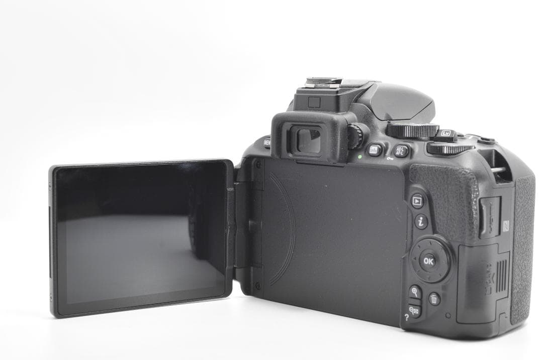 ✨すぐ使える✨Wi-Fi搭載❤️人気機種 Nikon D5600 スマホ転送