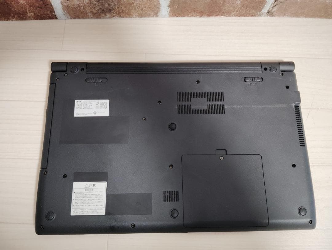★情熱の赤★NEC LAVIE ノートパソコン Windows 11