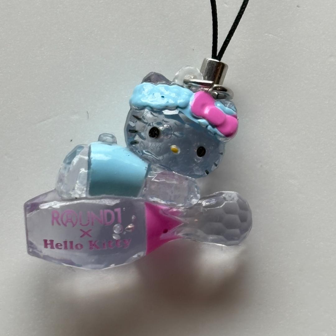☆ハローキティ☆ ラウンドワンコラボ ボウリングピン ストラップ 8個セット