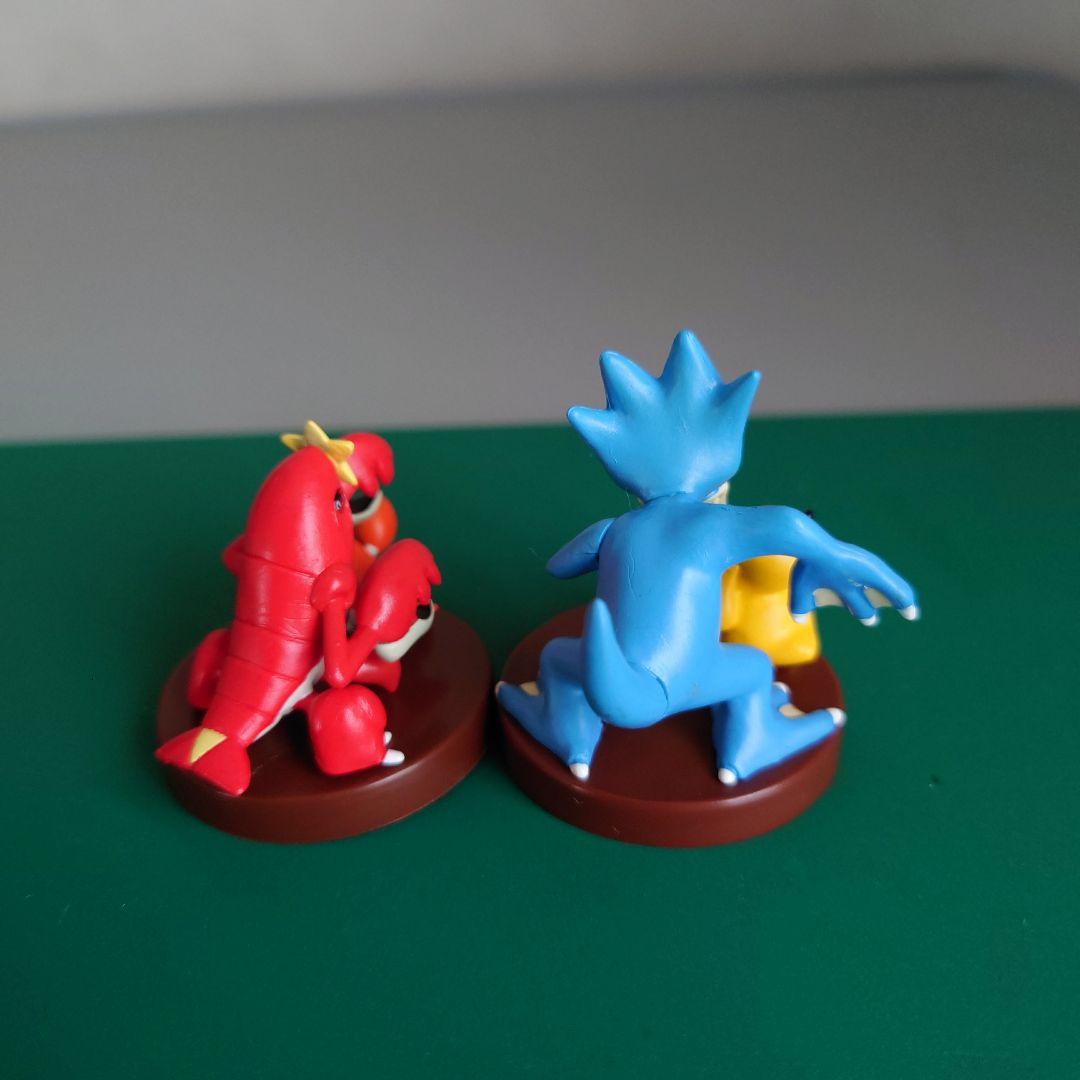 ヘイガニ　シザリガー　コダック　ゴルダック 立体ポケモン図鑑 フィギュア