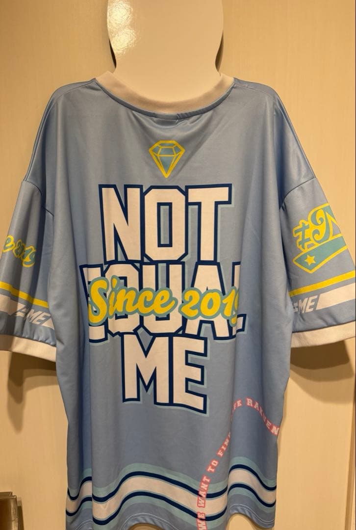 ≠ME 公式ビブス メンカラユニフォーム 尾木波菜