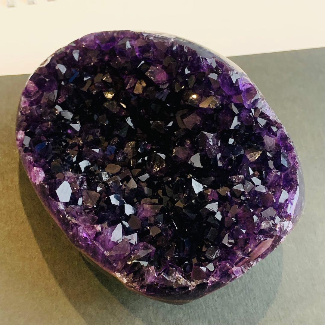 アメジストエッグクラスター　風水　紫水晶洞　No.266 開運　浄化用