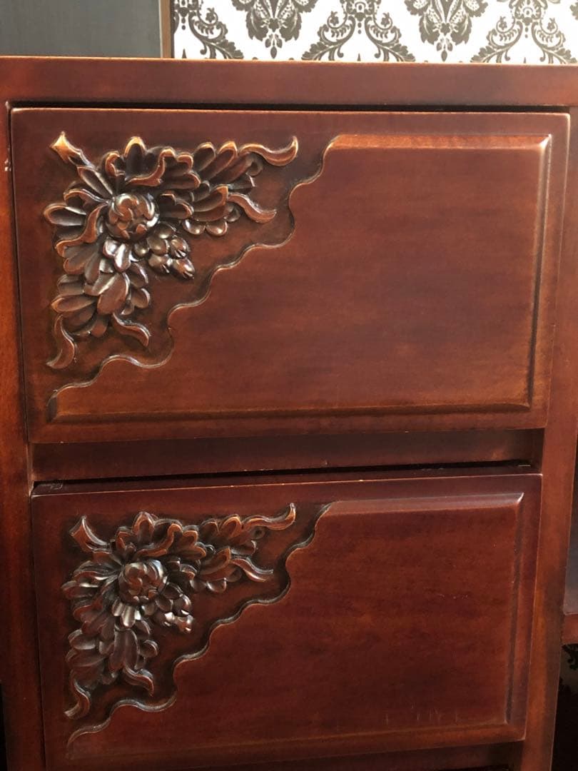 希少 逸品♦️素晴らしい 手彫り 彫刻棚♦️高級 飾り棚♦️和モダン♦️送料込