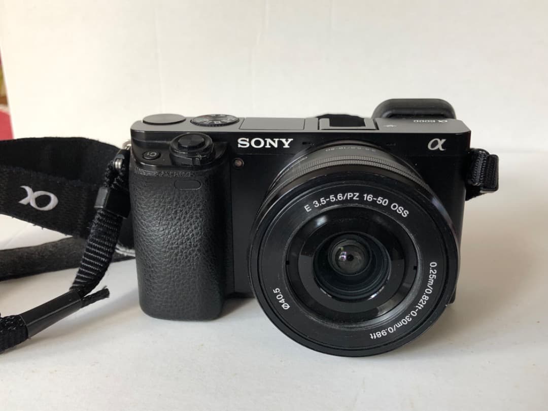 ★美品★ソニー SONY α6000 パワーズームレンズキット＋（レンズ×2）