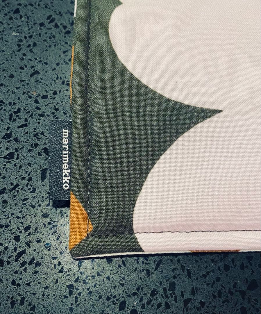 marimekko マリメッコ ウニッコ エプロン＆鍋敷きセット