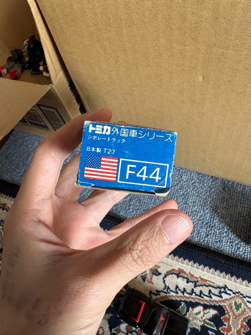 トミカ外国車シリーズF44 シボレートラック高島屋 ①