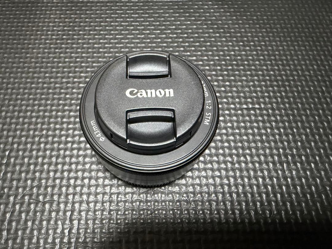 【箱付】Canon EOS Kiss M ダブルレンズキット ブラック