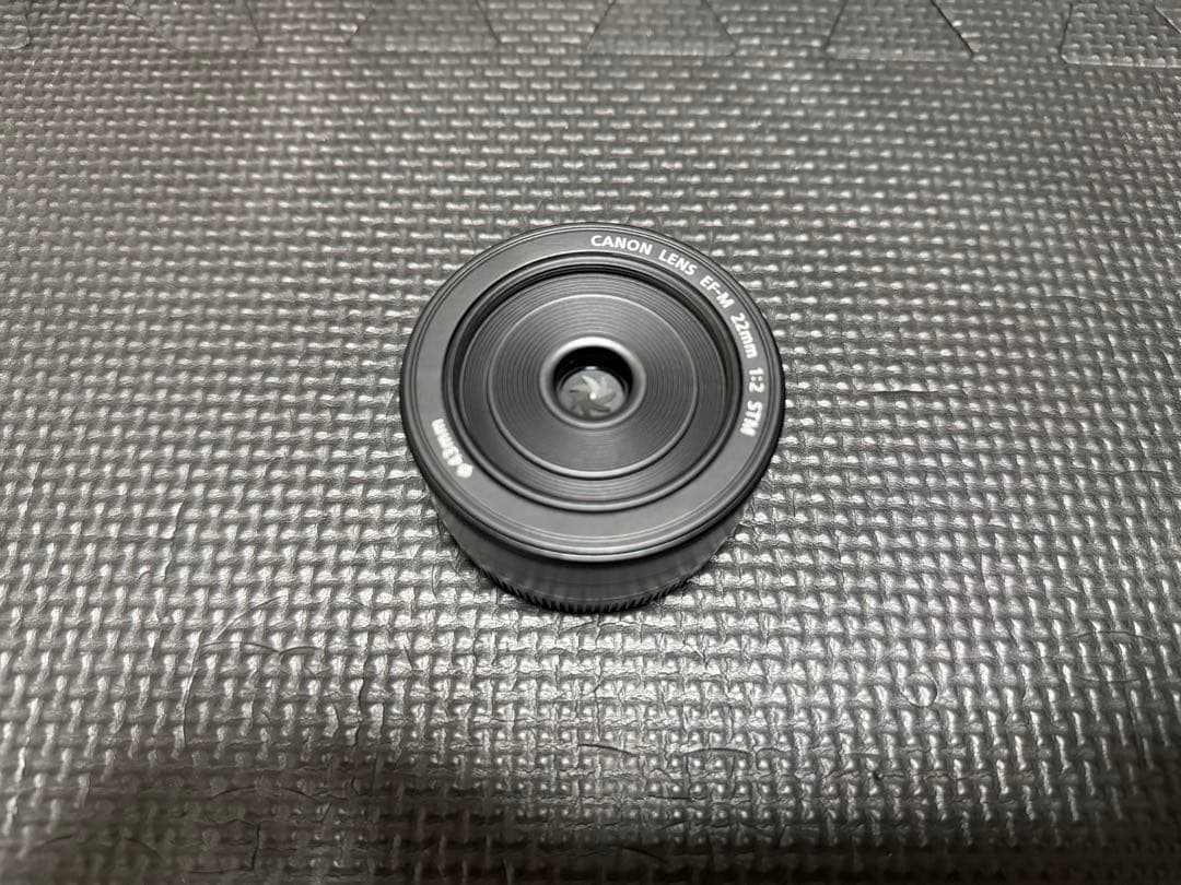 【箱付】Canon EOS Kiss M ダブルレンズキット ブラック