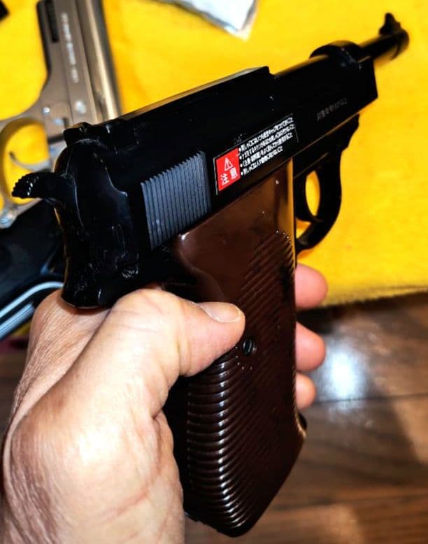 ラ*ね様 ☆子供の日企画☆10歳以上エアガン♪てんこ盛り☆M4、ワルサーP38、