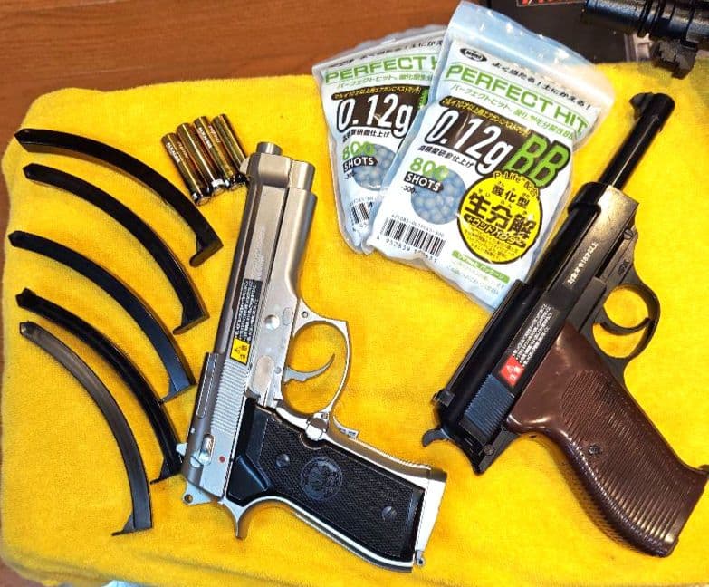 ラ*ね様 ☆子供の日企画☆10歳以上エアガン♪てんこ盛り☆M4、ワルサーP38、