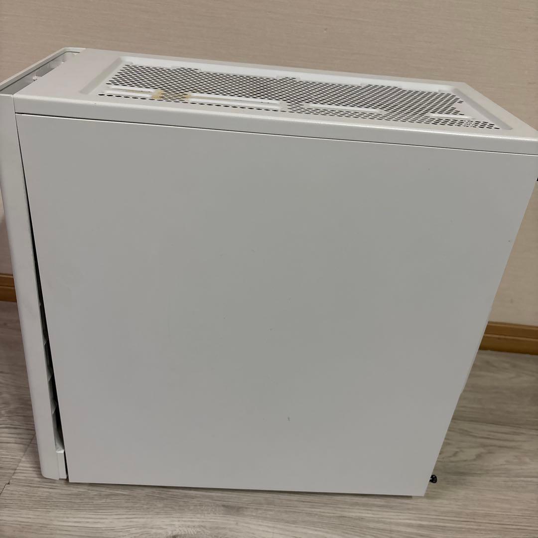 Corsair Carbide 275RWhiteミドルタワー型PCケース