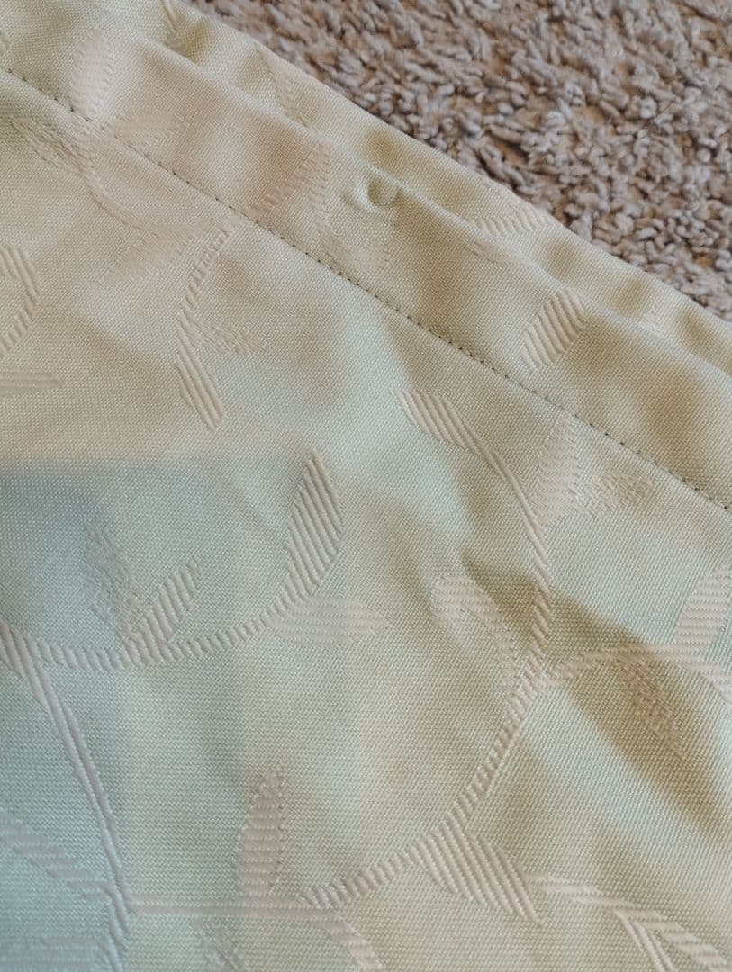 【6月8日までお値下中！】完全遮光 リラグリーン色 ドレープカーテン 2枚セット