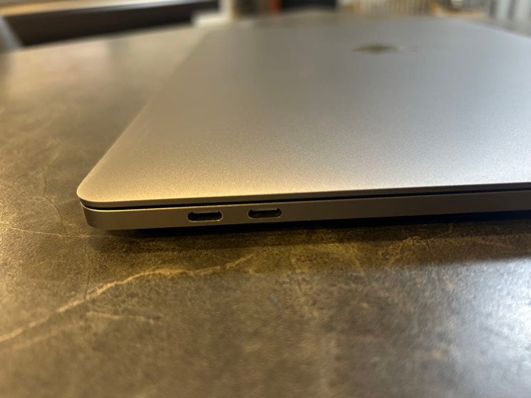 MacBook Pro15 2019 i9/32GB/1TB Office付