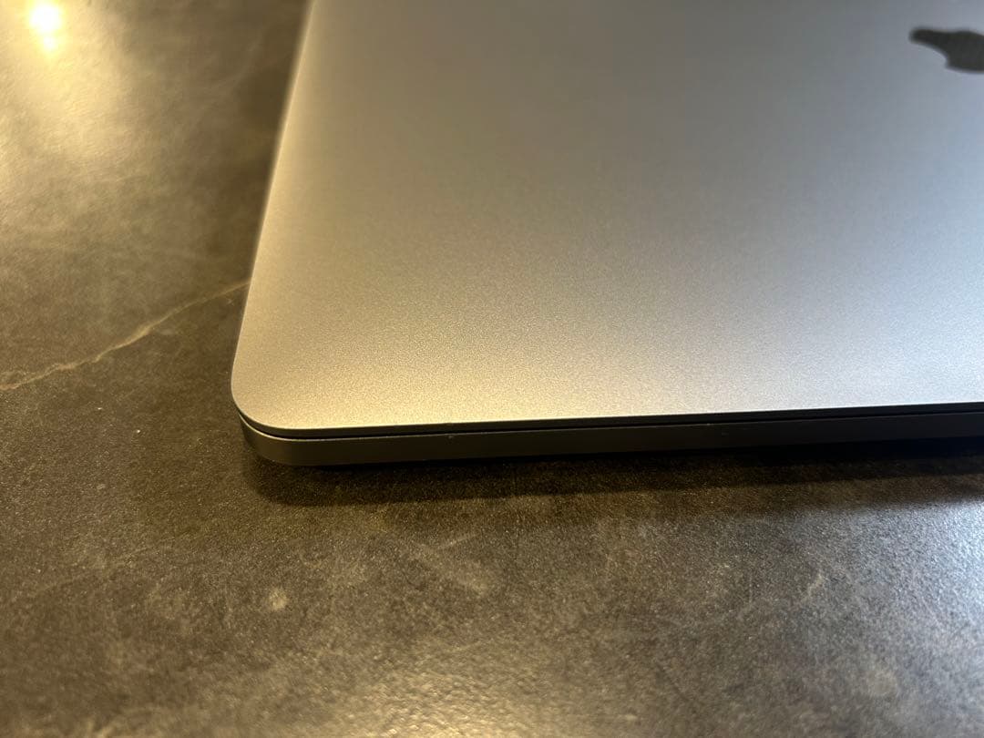 MacBook Pro15 2019 i9/32GB/1TB Office付