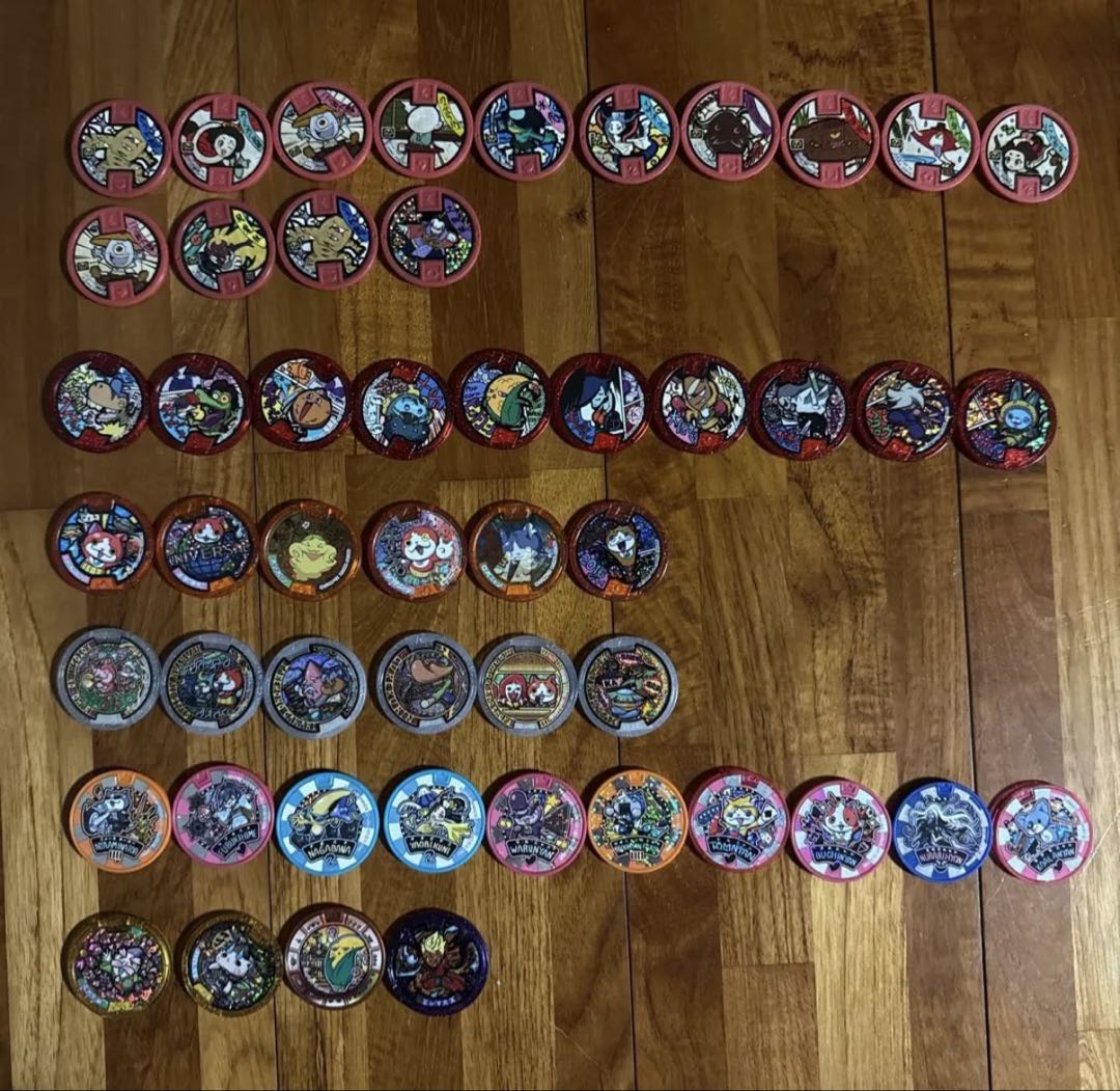 妖怪ウォッチ　時計、ケース、妖怪パット、メダル441枚セット