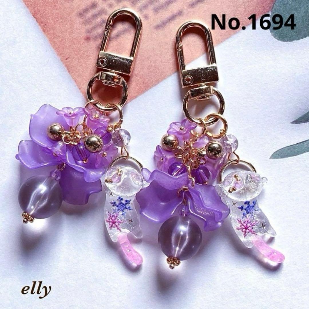 【やの様】1661.天然石　オブシディアン　和柄　じゃれ猫　レジン　キーホルダー