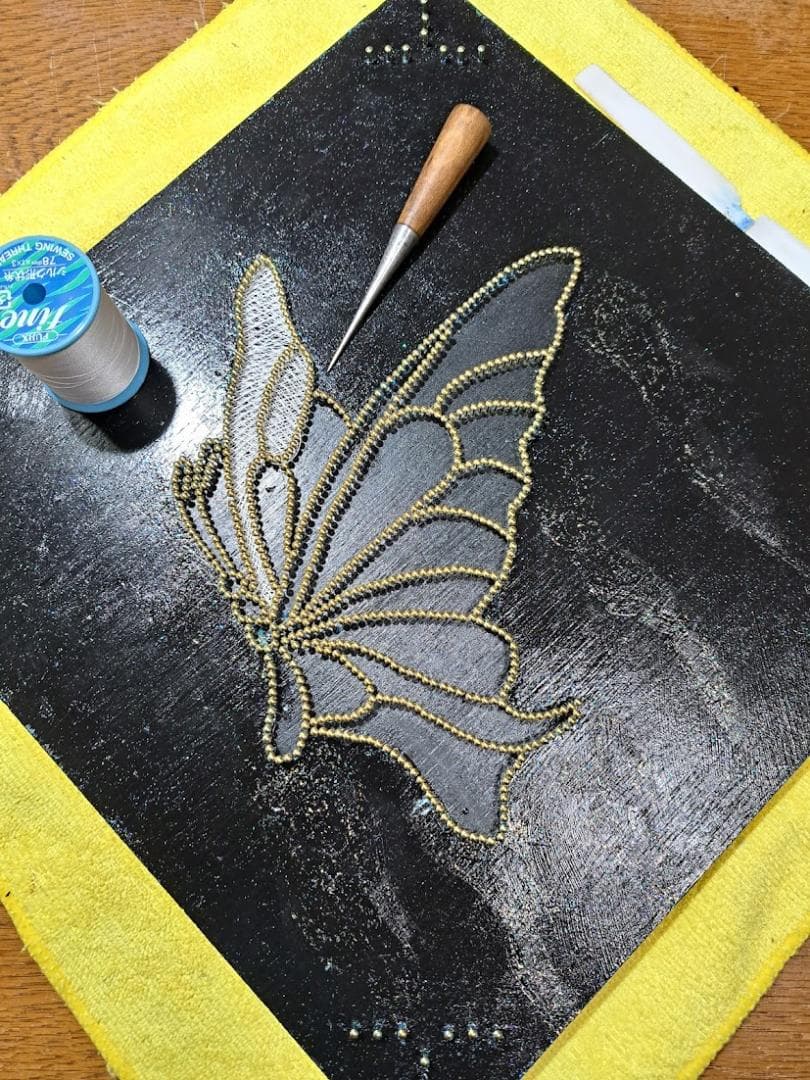 ストリングアート（　蝶　）