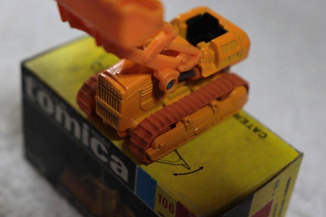 日本製　トミカ　ドーザショベル　D65S 黒箱　NO.106