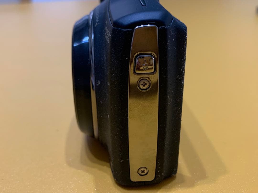 Fujifilm FINEPIX F770EXR コンパクトデジタルカメラ