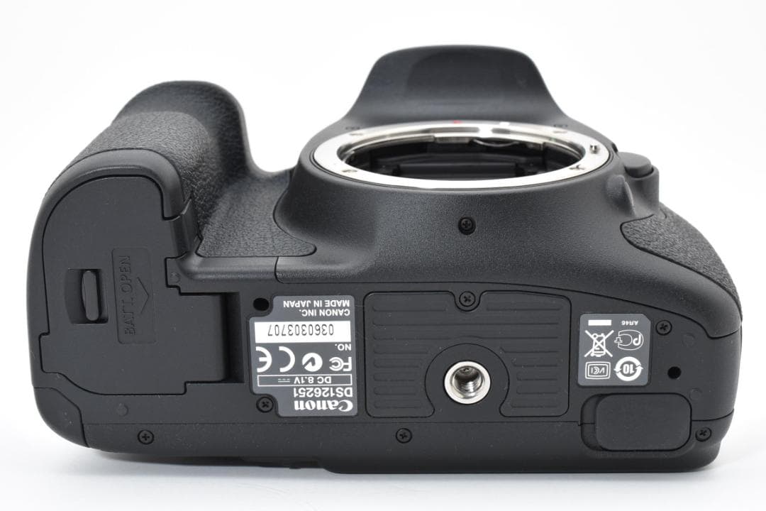 ■ ほぼ新品・極少ショット数193回 キャノン Canon EOS 7D ボディ