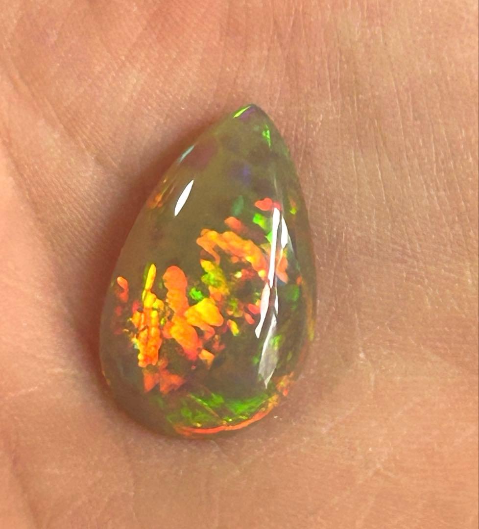 オパール ルース