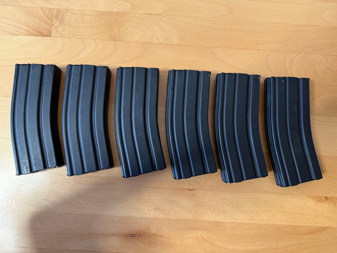 東京マルイ　89式電動ガン　ノーマルマガジン5個　多弾マガジン1個