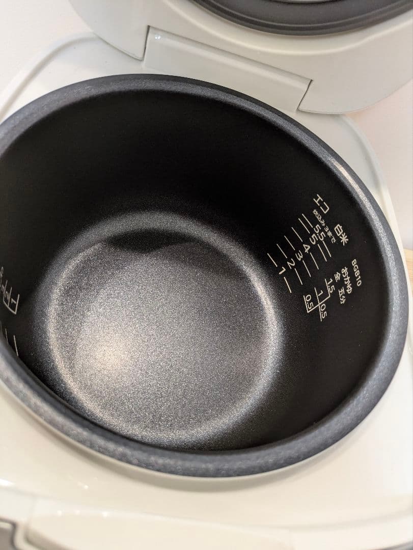 タイガーマイコン炊飯ジャー　 炊きたて　5.5合 JBH-G2　TIGER