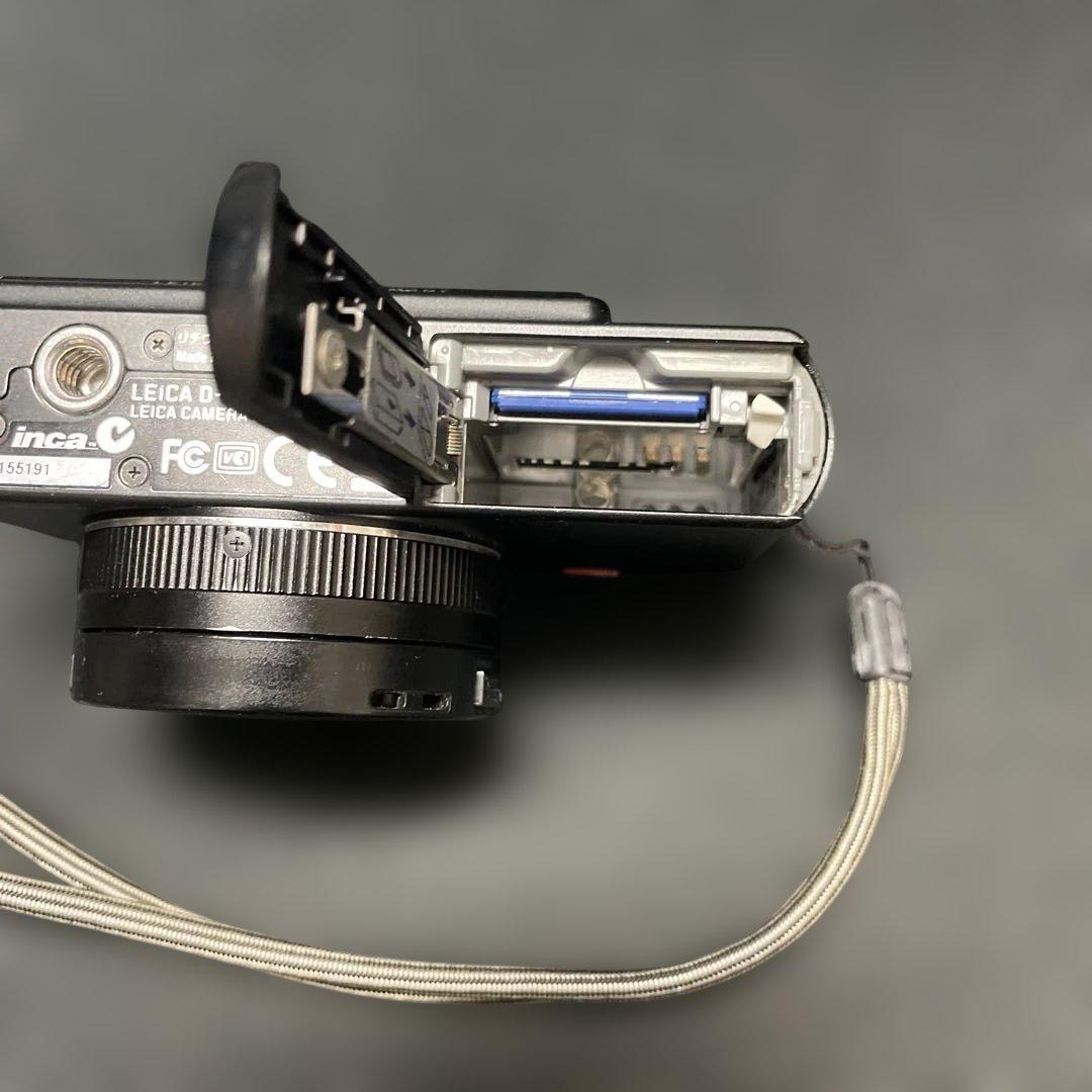 LEICA C11 コンパクトデジタルカメラ 本体とバッテリー充電器付きジャンク