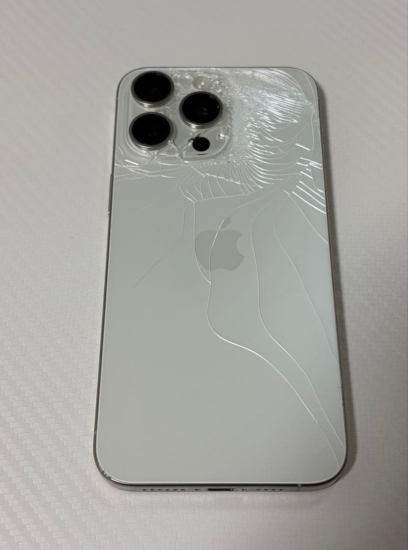 【本体】Apple iPhone 15ProMAX ナチュラルチタニウム