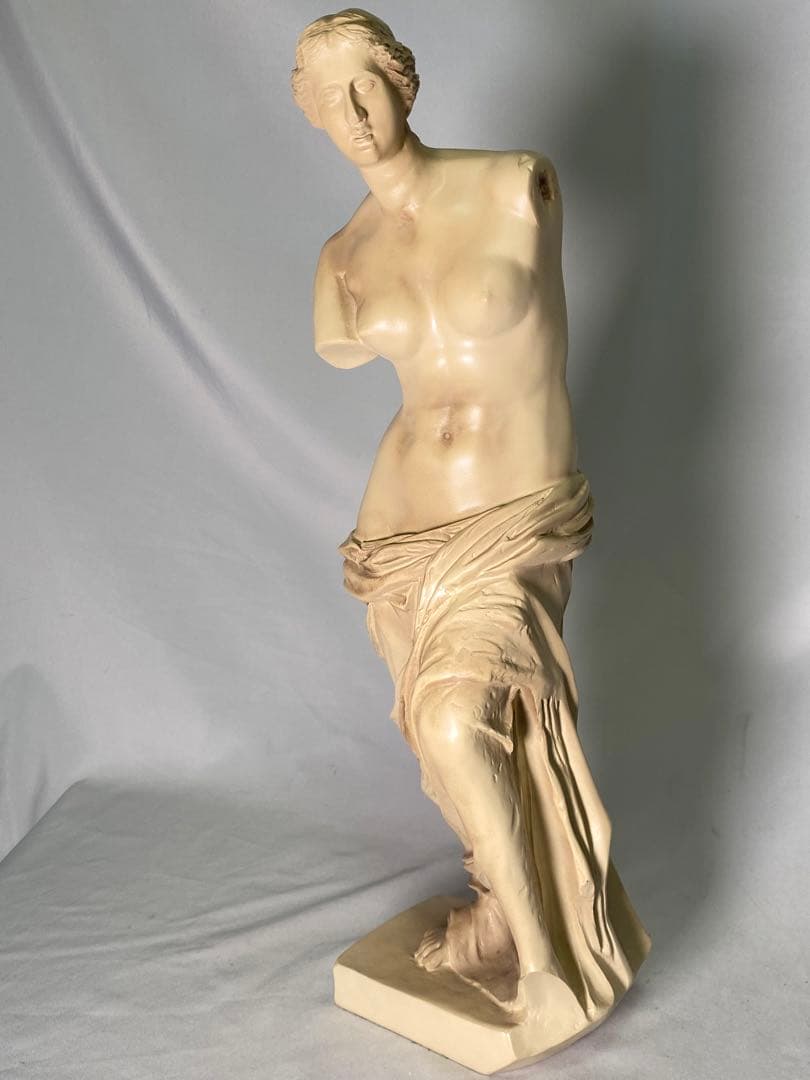 1923❣️ ルーブル美術館の至宝　ミロのヴィーナス像