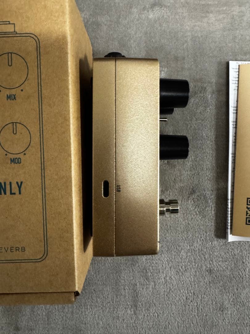 UNIVERSAL AUDIO Plate Reverb 新品同様中古　お値下げ
