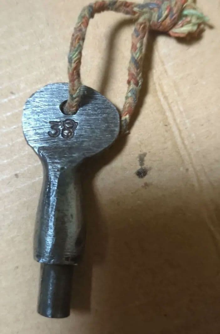 アンティーク手枷