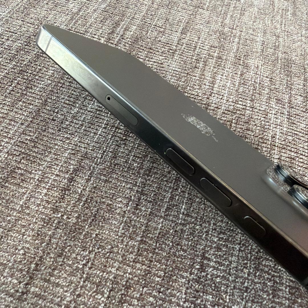 極美‼️iPhone16pro❗️1TB❗️SIMフリー　残量90%